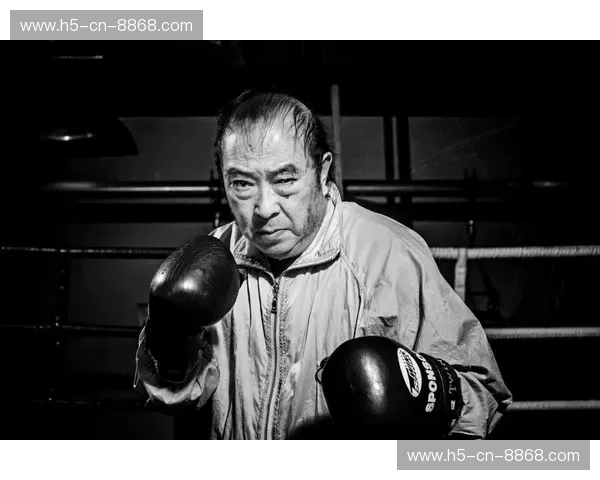 东方风暴：当中国散打撞上世界拳坛，那是骨骼与灵魂的野性共鸣